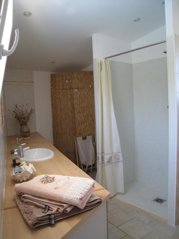 Le Clos Olives Comps  Chambre photo